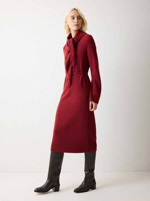 Triangular Scarf Knit Dress | Red