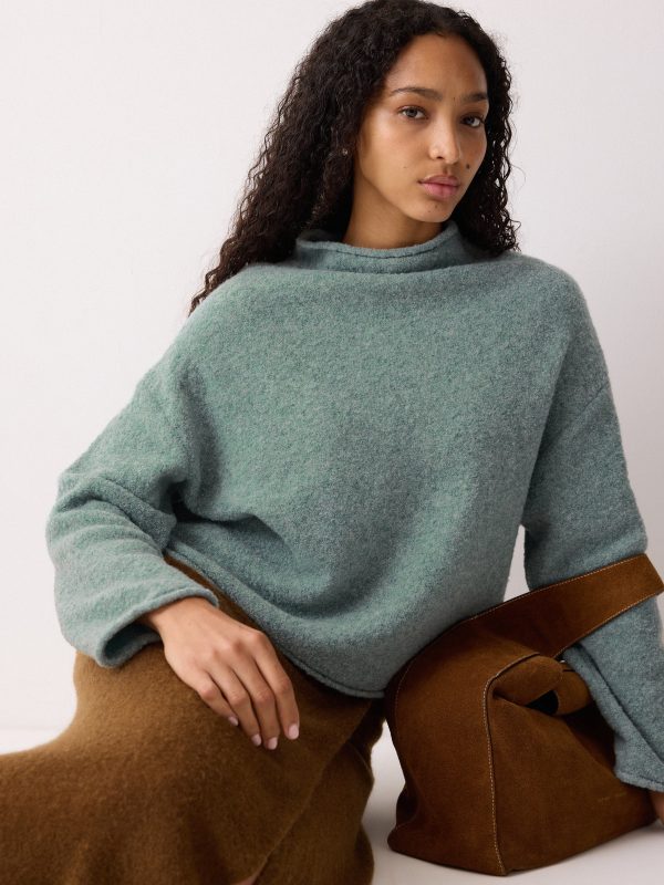 Fleecy Knit Crop Jumper | Blue